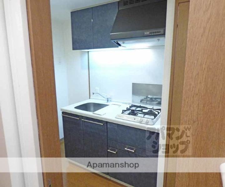 ベラジオ烏丸三条403のキッチン