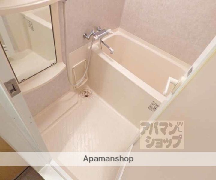 ベラジオ烏丸三条403の風呂