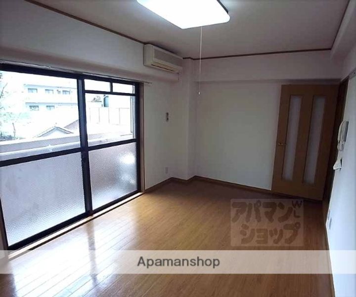 ΑPRIZEVI507の居間