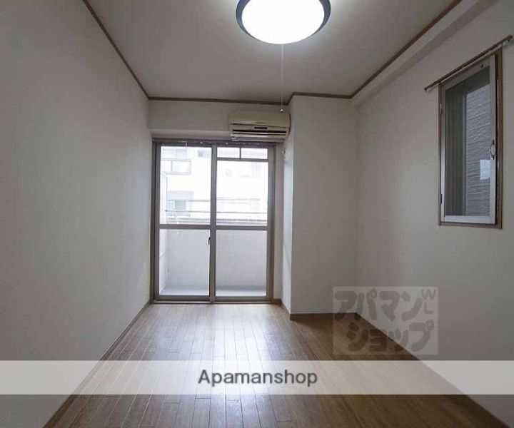 ルネッサンス・ドゥ502の内装