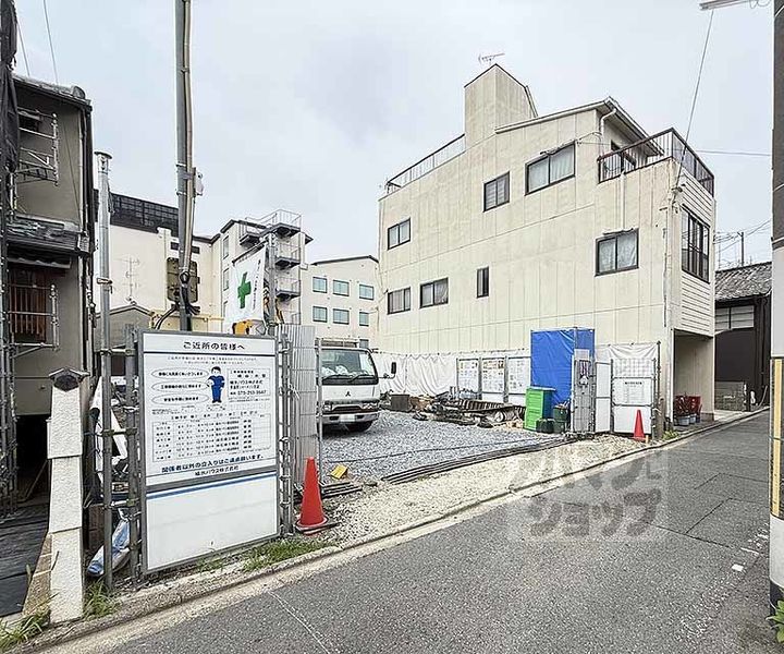 ヴェスプッチ二条城302の外観