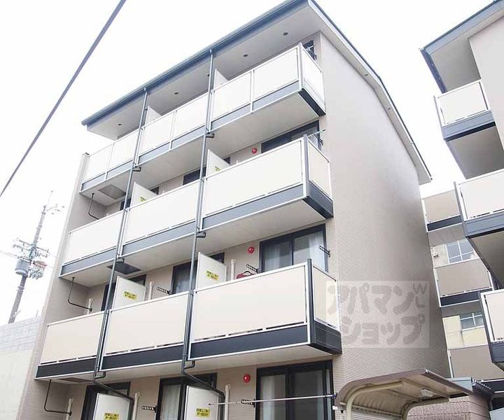 レオパレス東山山麓の外観