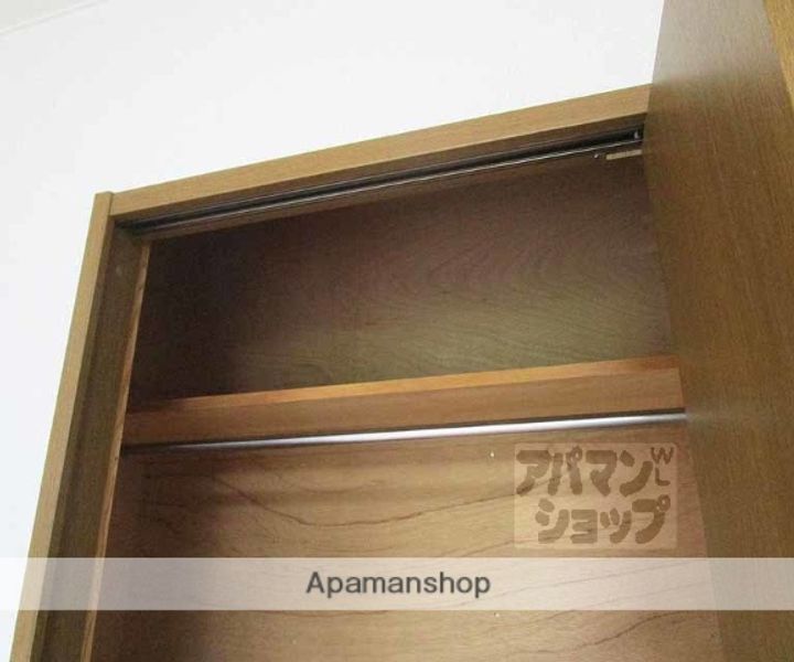 ホワイトハイム北荒見102の内装