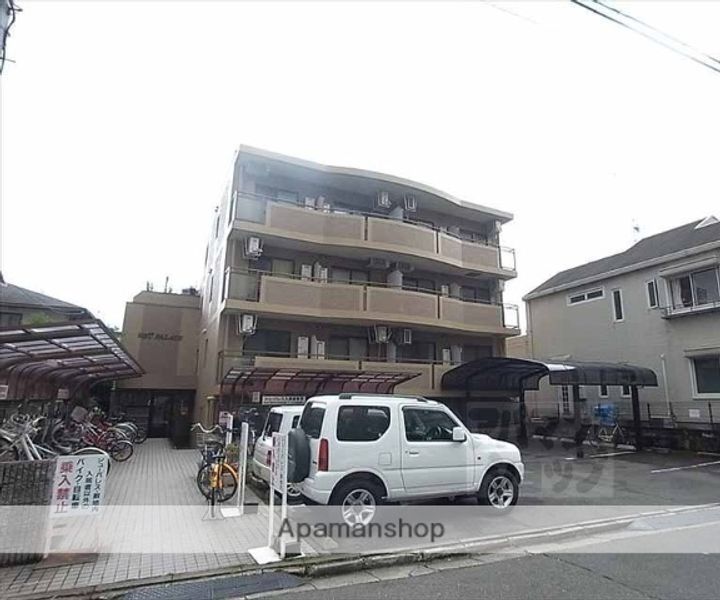 シューパレス208の外観