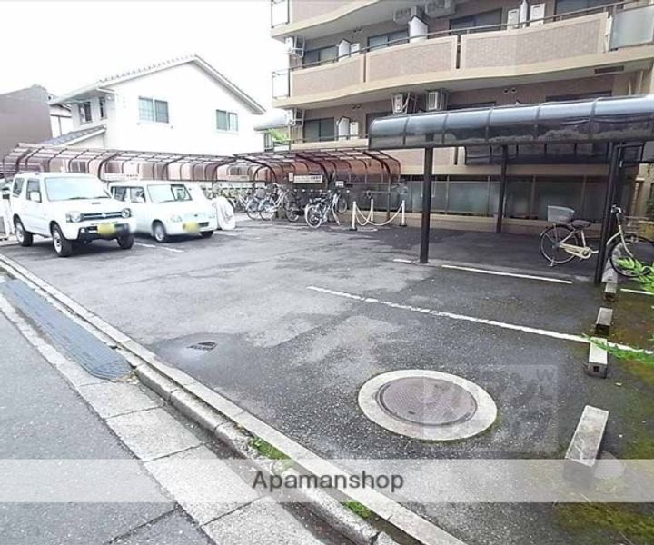 シューパレス208の外観