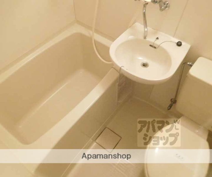 シャローム207の内装