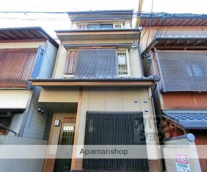 サンウィステリアかなげん301の外観