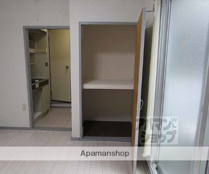 メゾン紫野305の内装