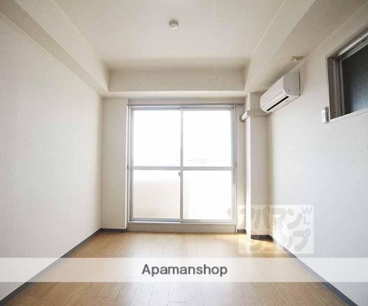 フリーデンハイムキタ(南棟)502の居間