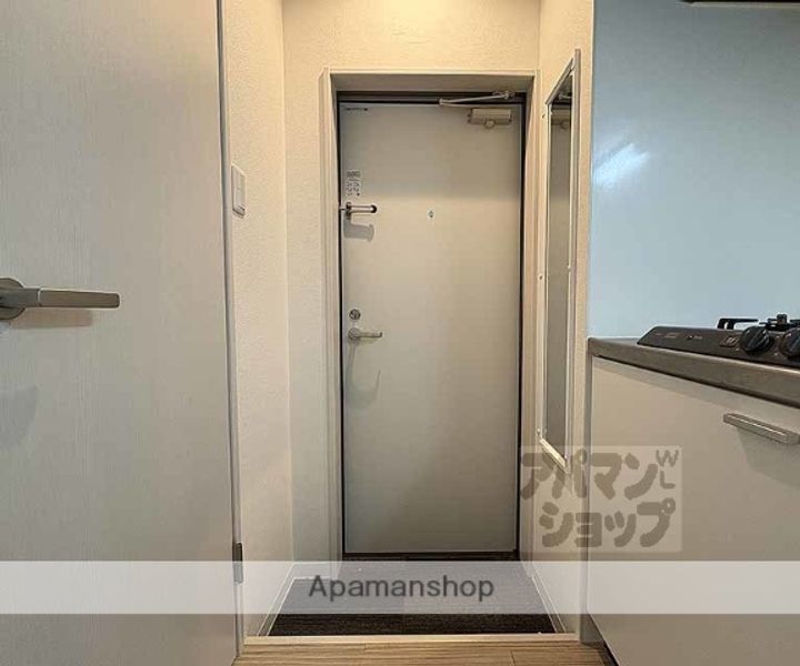 アークリード北野白梅町403の玄関