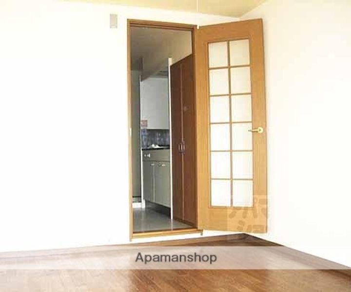 クリヨンIIの居間