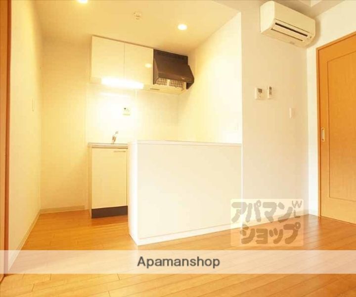 コンフォート修学院301の内装