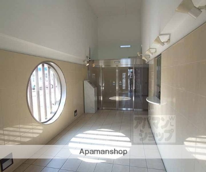 グランドパレス西院 東棟E203の外観