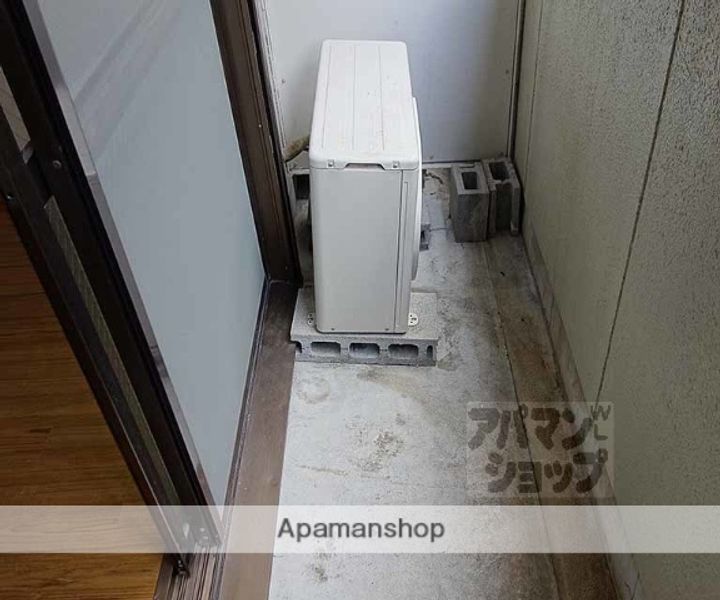 フレグランス桂南305の内装
