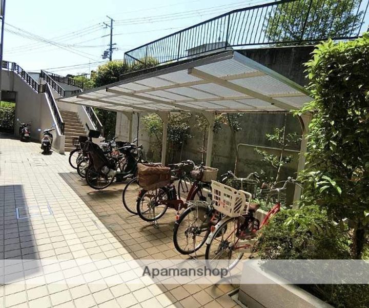 メゾン宇多野306の外観