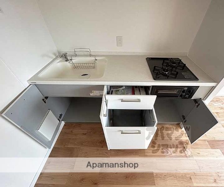 サンフローラ三条大宮403の内装