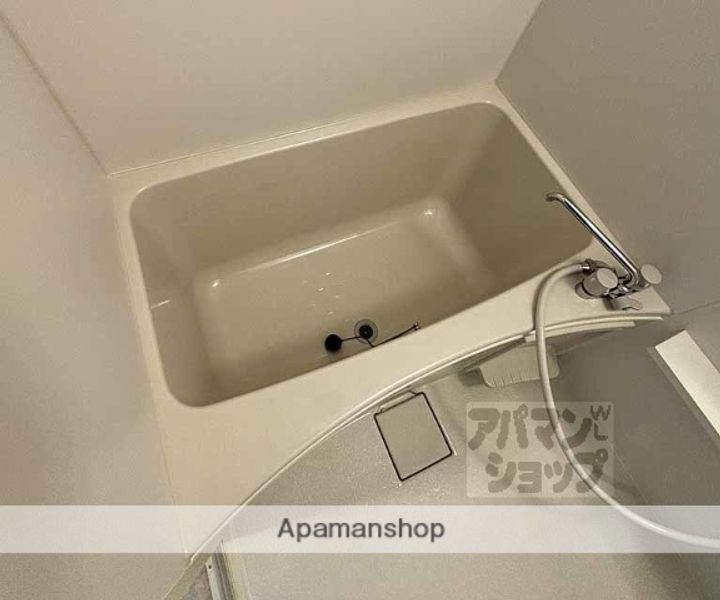 天進ビル501の内装