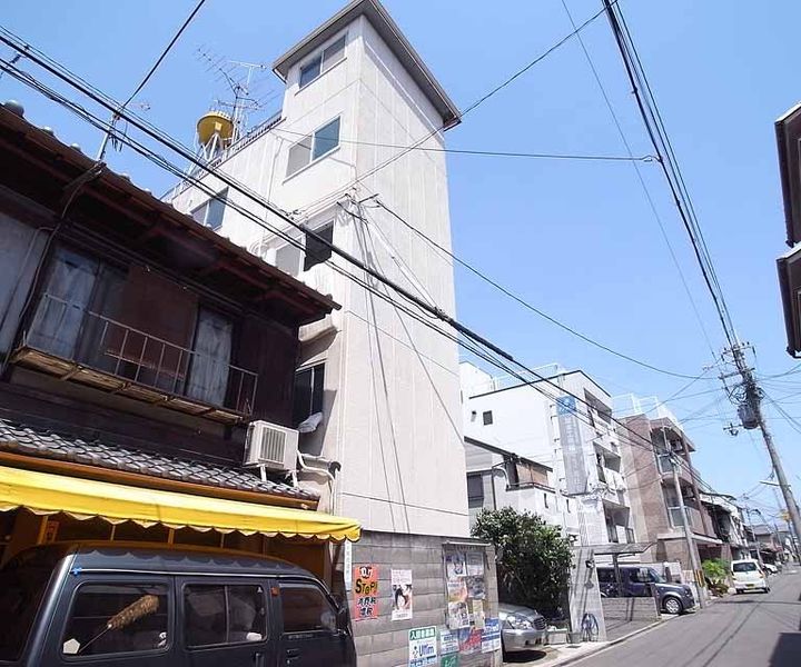 光マンション303の外観