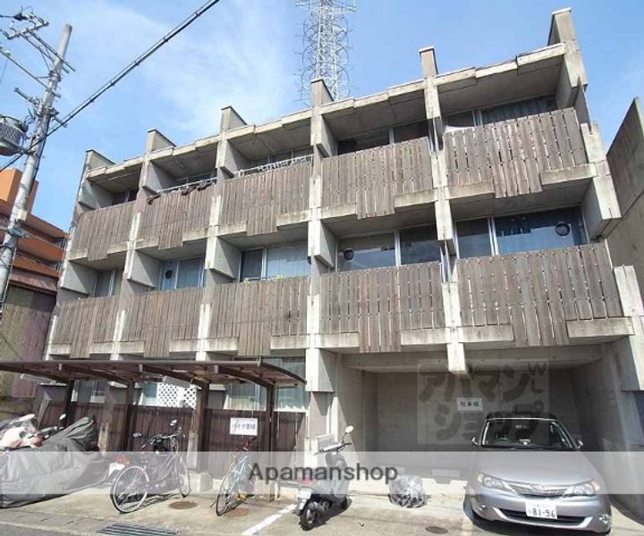 グランデ西京極304の外観