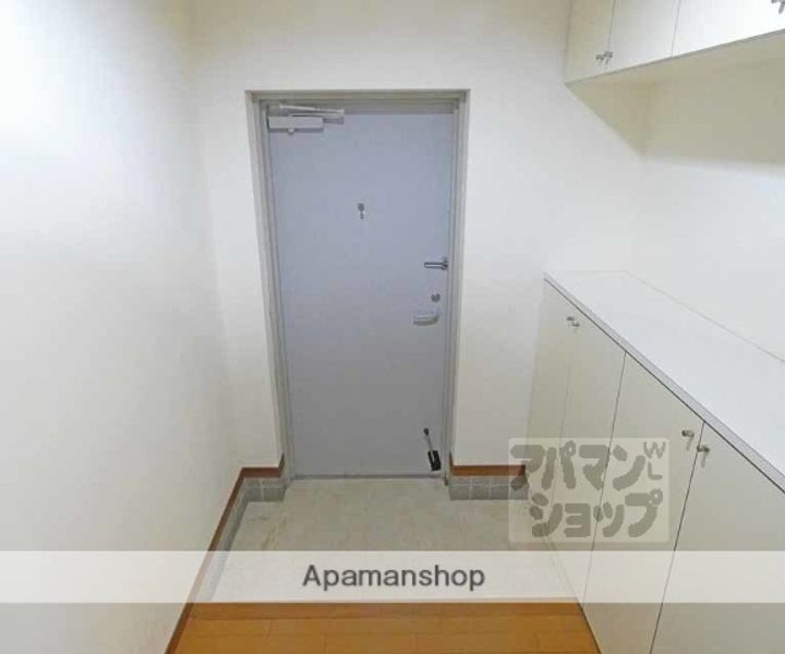 FOUR SEASONS COURT401の玄関