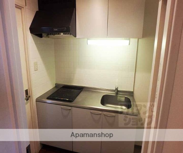 アクエルド御所北311のキッチン