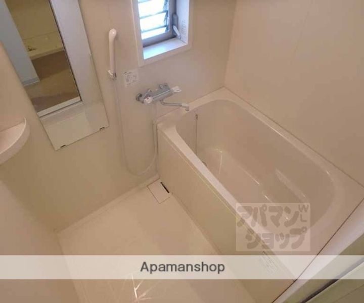 アクエルド御所北311の風呂