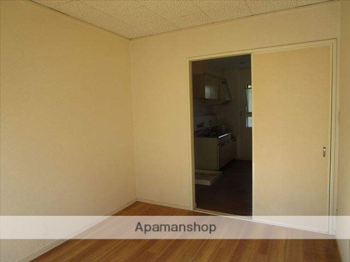 ラフォーレダイゴC棟201の居間