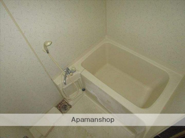 ラフォーレダイゴC棟201の風呂