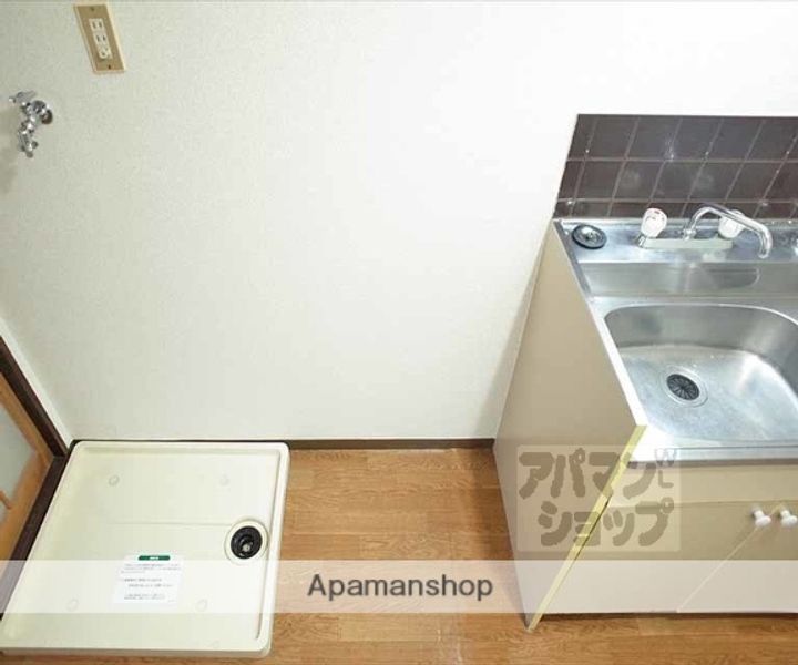 ヴィラ・ブルーエB棟202の内装