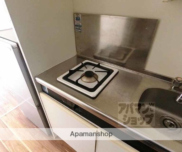 パラドール円町208の内装