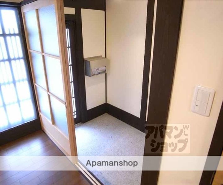 京都府京都市左京区吉田泉殿町(一戸建)の賃貸物件戸建ての玄関