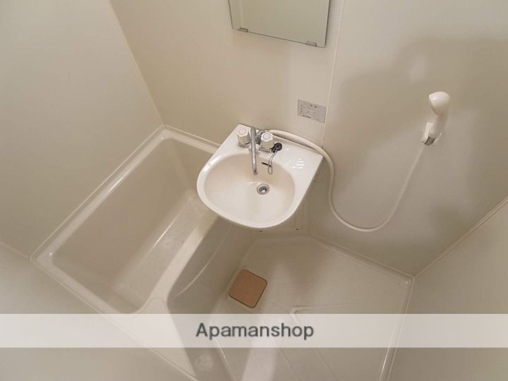 UNISIDE VAN102の風呂