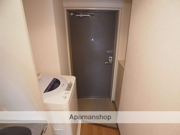 UNISIDE VAN102の玄関