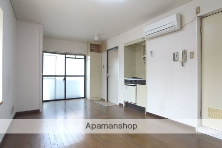 DETOMー1京大前401の居間