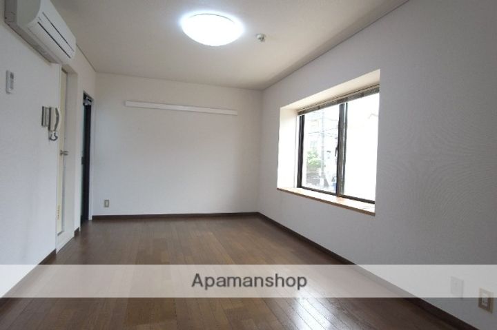 DETOMー1京大前401の居間