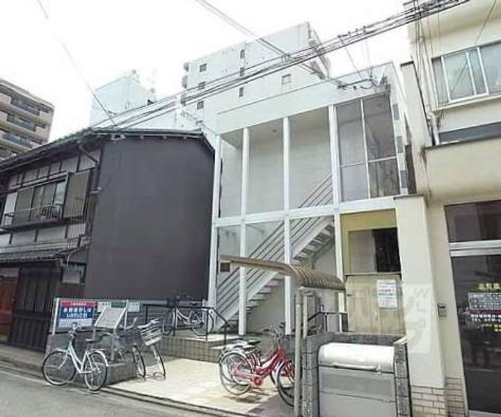 レオパレスブランカ204の外観