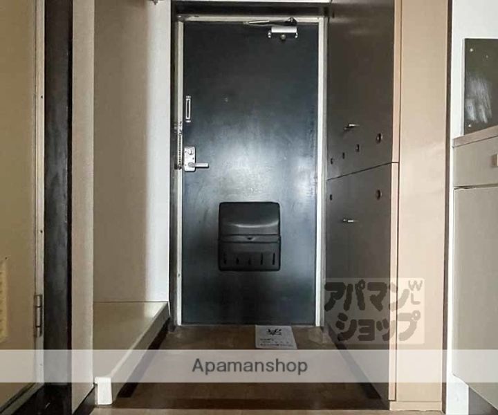 グランパレ603の玄関