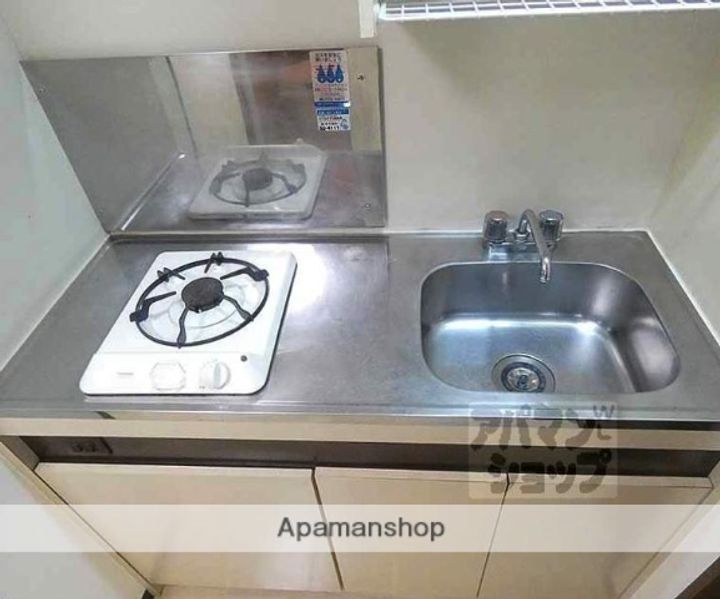 京都府京都市北区紫野西藤ノ森町の賃貸マンションのキッチン