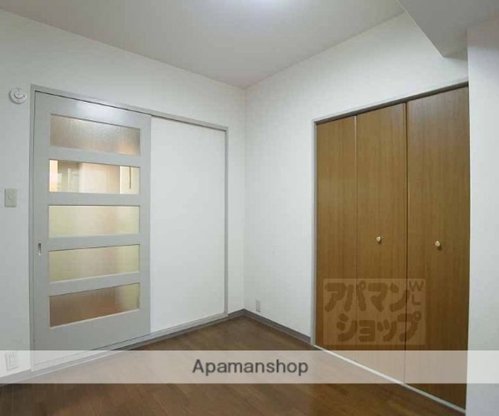グリーンヒル上立売106の居間