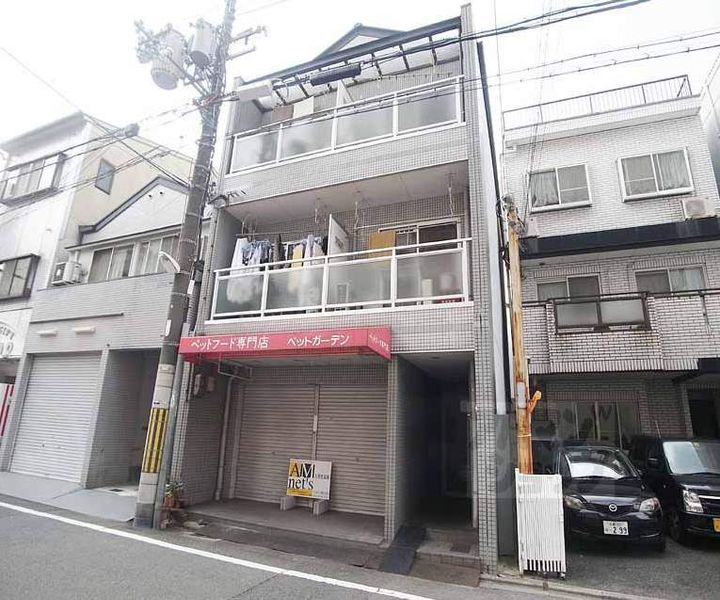 プライムシティ西陣の外観
