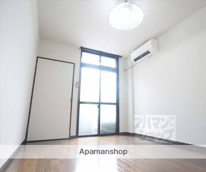 ヴィレッジヒル207の居間