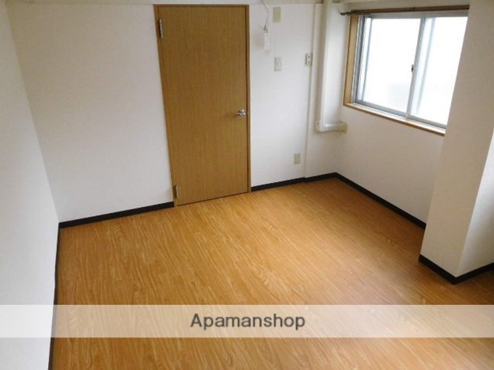 上賀茂松柏の居間