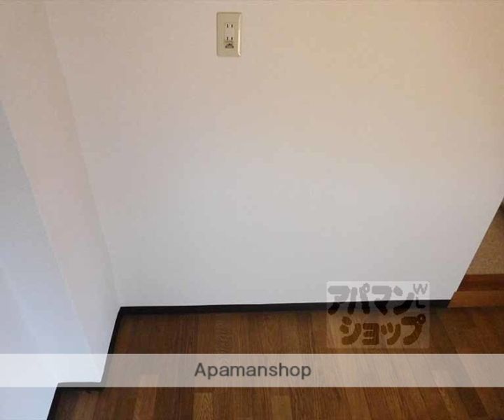 上賀茂松柏の内装