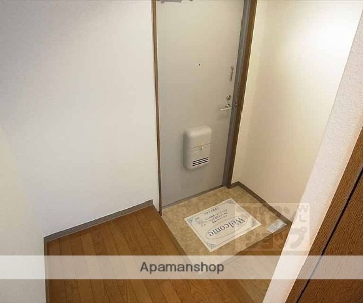 武與門ビル406の玄関