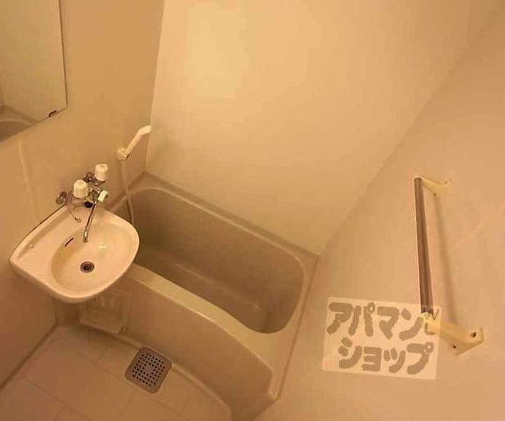 レオパレスグローバルⅡ201の風呂