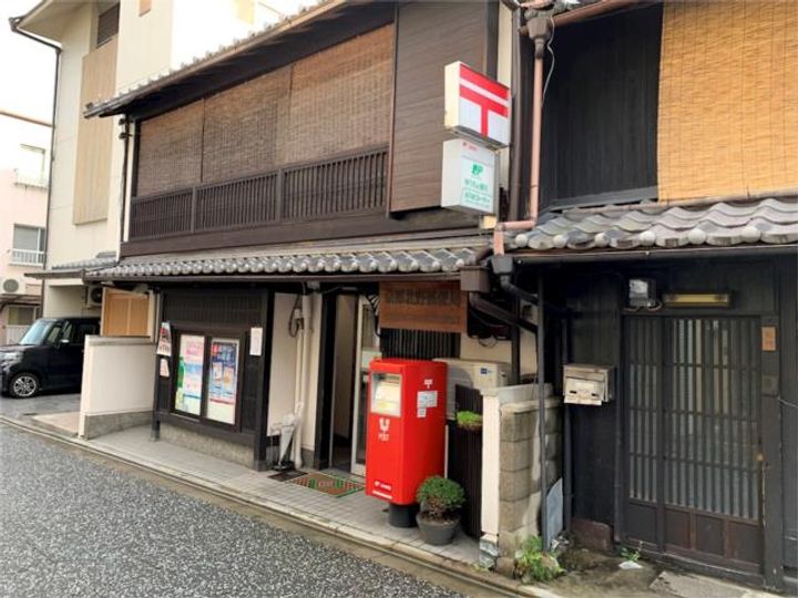 メゾン上七軒103の周辺