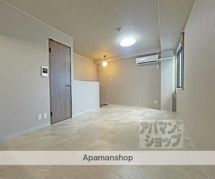 バインオークFINE505の居間