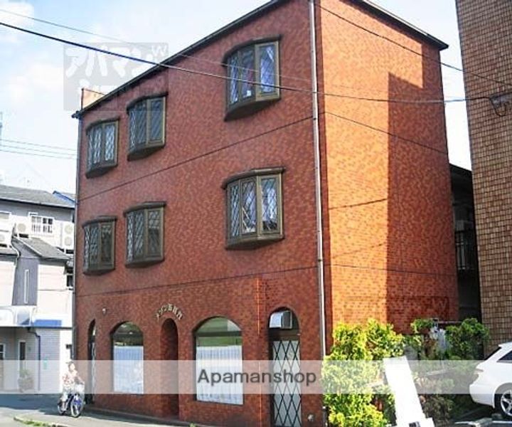 メゾン西賀茂302の外観