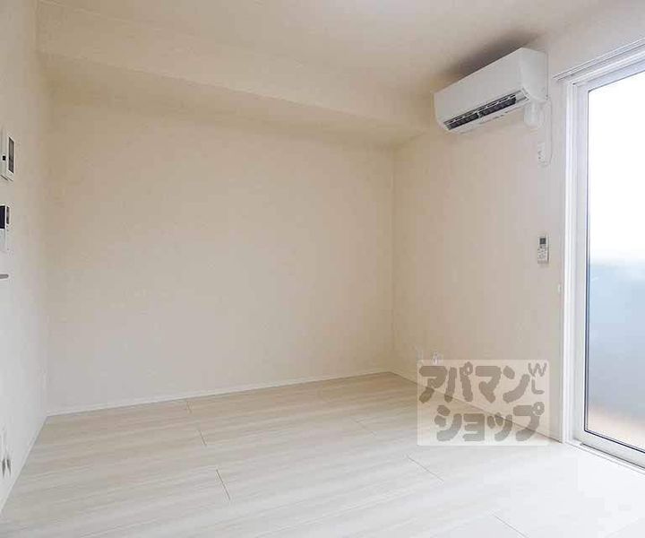 BERQONTE103の内装