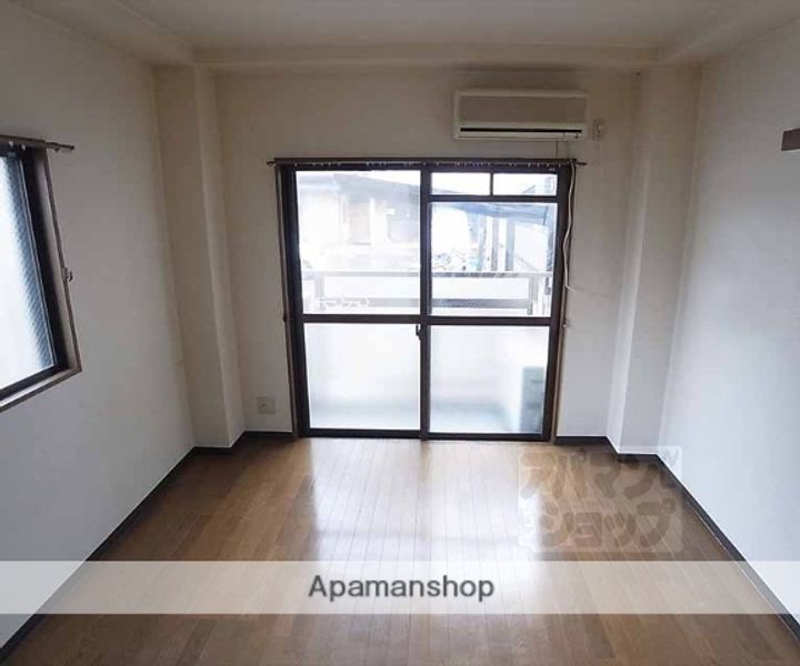 アルカディア106の居間